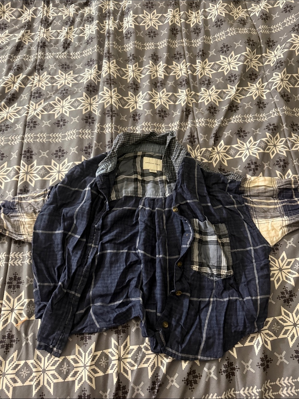 American Eagle Outfitters Blue Plaid Button Down Shirt